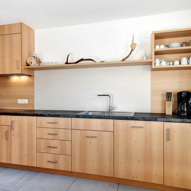 Unterdurachhof Apartment Martin - Two-Bedroom Deluxe Apartment with Garden View - 4