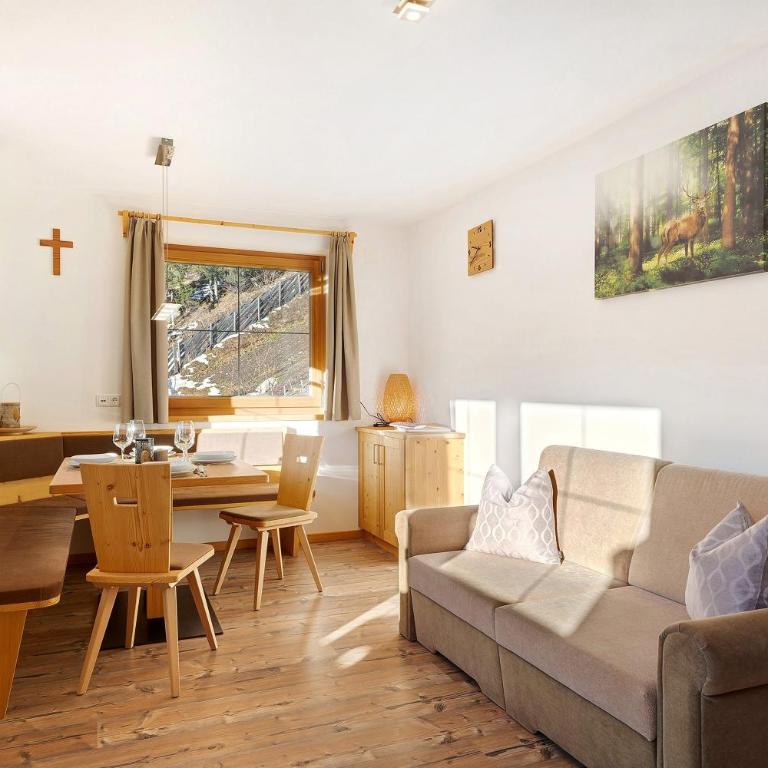 Unterdurachhof Apartment Martin - Two-Bedroom Deluxe Apartment with Garden View - 8