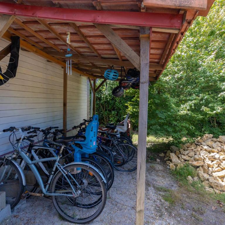 Familiale sur 3000m2 avec piscine - Villa - Vue sur Jardin - 33