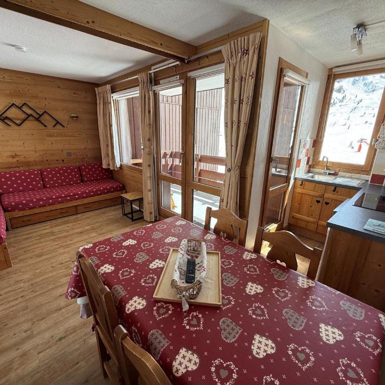Studio rénové 4/5 pers · Ski aux pieds - Studio - 1