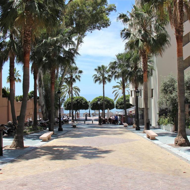 Modern Apartment next the Beach - Two-Bedroom Apartment - Oceanfront - 31