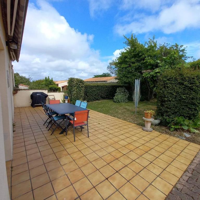 Royan - MAISON de PLAIN-PIED avec jardin clos - QUARTIER RESIDENTIEL - Maison 3 Chambres - 21