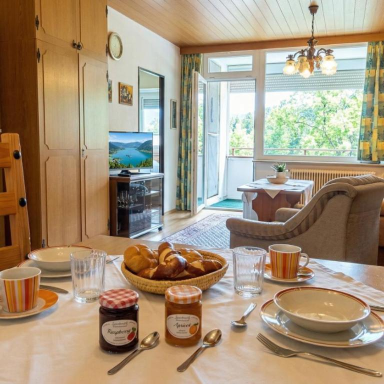 RENATE Haus KMB Seeappartement am Ossiacher See, Hallenbad, Skiarena Gerlitzen - Apartment mit 1 Schlafzimmer - 2
