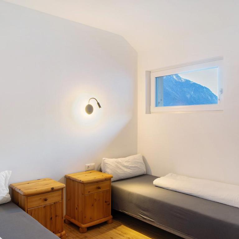 Apartement Ben´s Auszeit Top 4 - Vierbettzimmer mit Dusche - 14