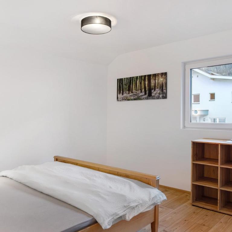 Apartement Ben´s Auszeit Top 4 - Vierbettzimmer mit Dusche - 12