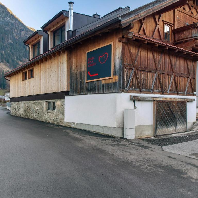 Apartement Ben´s Auszeit Top 4 - Vierbettzimmer mit Dusche - 27
