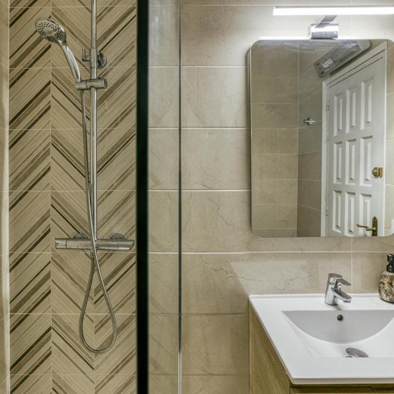 Villa l'esquirol casa con piscina - Casa de 3 dormitorios - 15