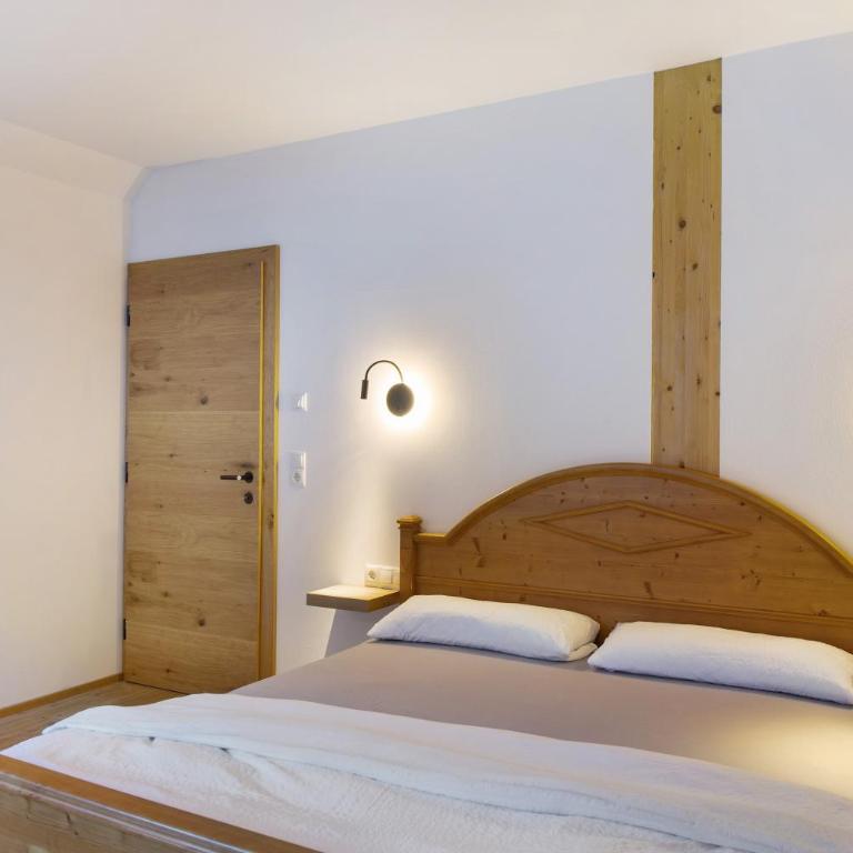 Apartement Ben´s Auszeit Top 4 - Vierbettzimmer mit Dusche - 13