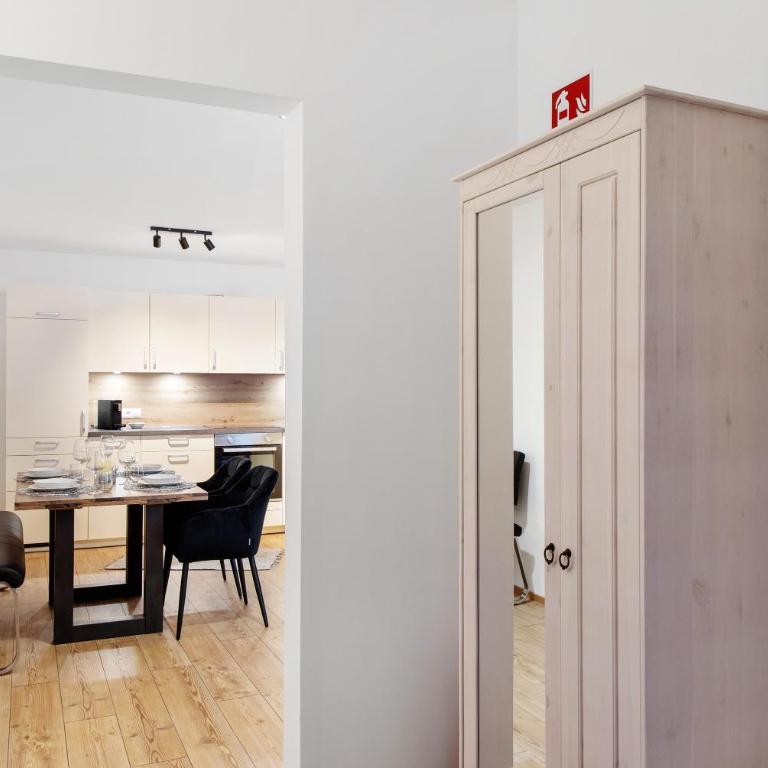Apartement Ben´s Auszeit Top 4 - Vierbettzimmer mit Dusche - 9