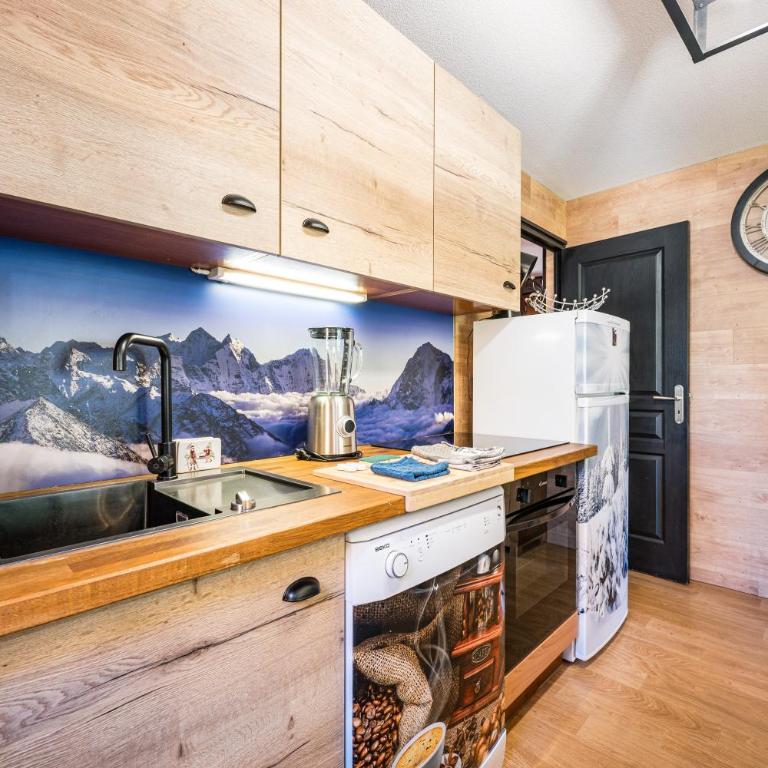 Chalet Refuge Loup Blanc Valfréjus - Appartement 3 Chambres Premium avec Balcon - 6
