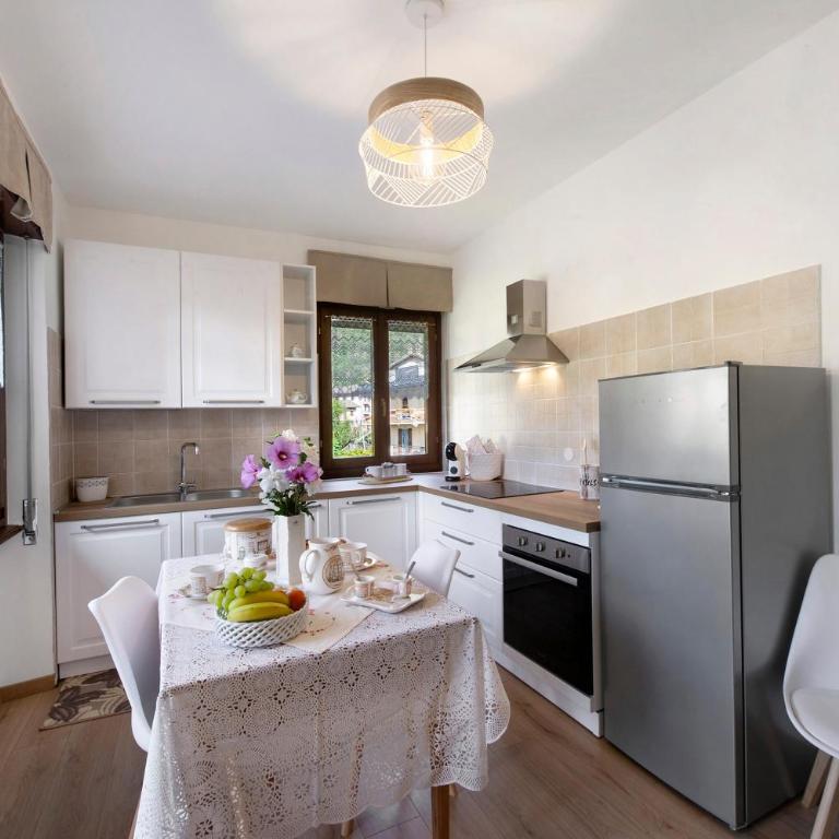 Chez Sabrina - Appartamento Deluxe con 2 Camere da Letto e Vista Giardino - 10