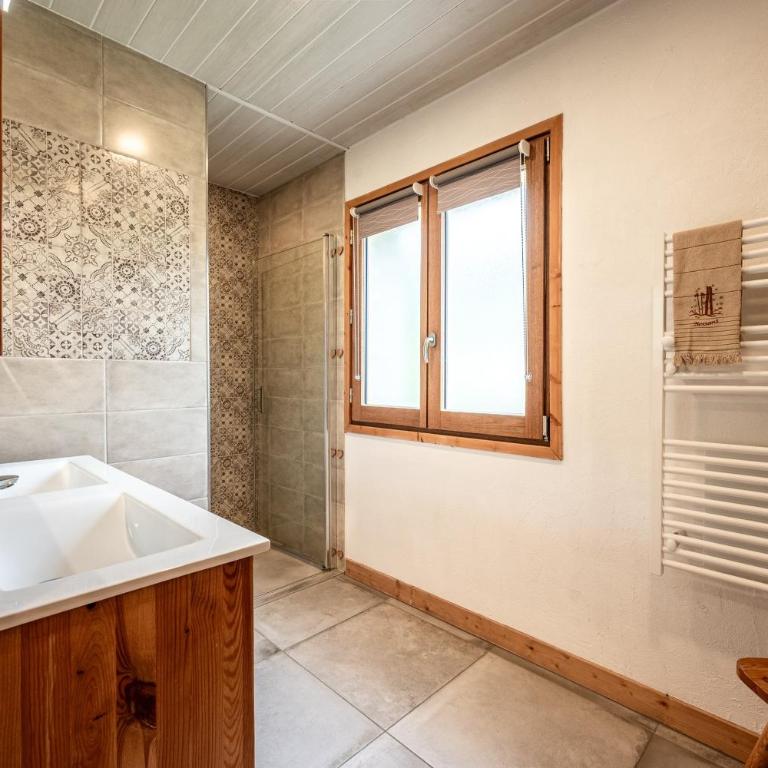 Gîte L'attrape Rêves - Appartement 3 Chambres avec Vue sur la Montagne - 25