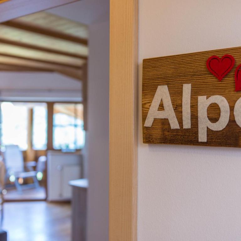 Familyapartment Alpe - Unterkehrhof - Two-Bedroom Deluxe Apartment with Garden View - 9