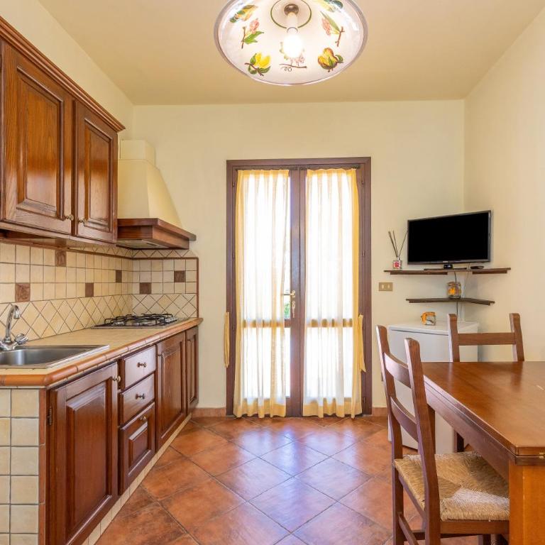 Residence Erba Di Campo - Appartamento con 1 Camera da Letto e Vista Giardino - 4
