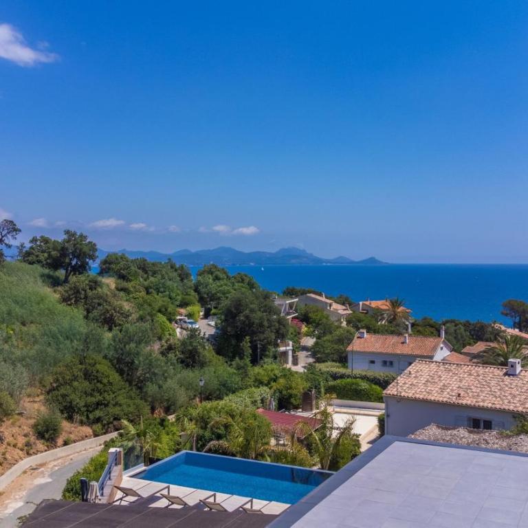 Villa Belenos Piscine vue mer - Villa - Vue sur Mer - 40