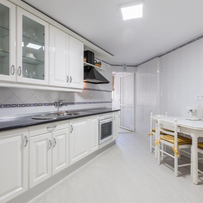 Amicorum Parking - Apartamento Premium de 3 dormitorios con balcón - 4
