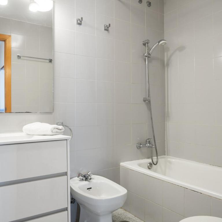 Vistas a la Fontanilla solo familia - Apartamento con terraza - 13