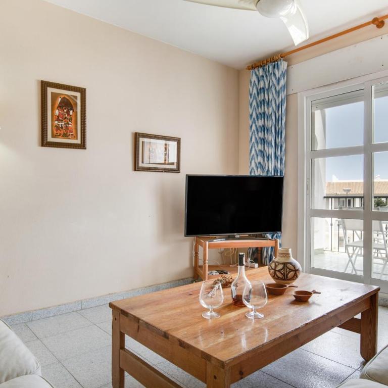 Vistas a la Fontanilla solo familia - Apartamento con terraza - 3