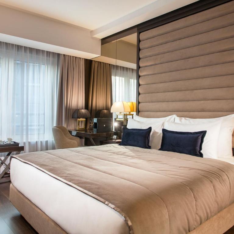 SAINT TEN Boutique Hotel, Small Luxury Hotels - Porodični Apartman Tipa "Suite" - 2
