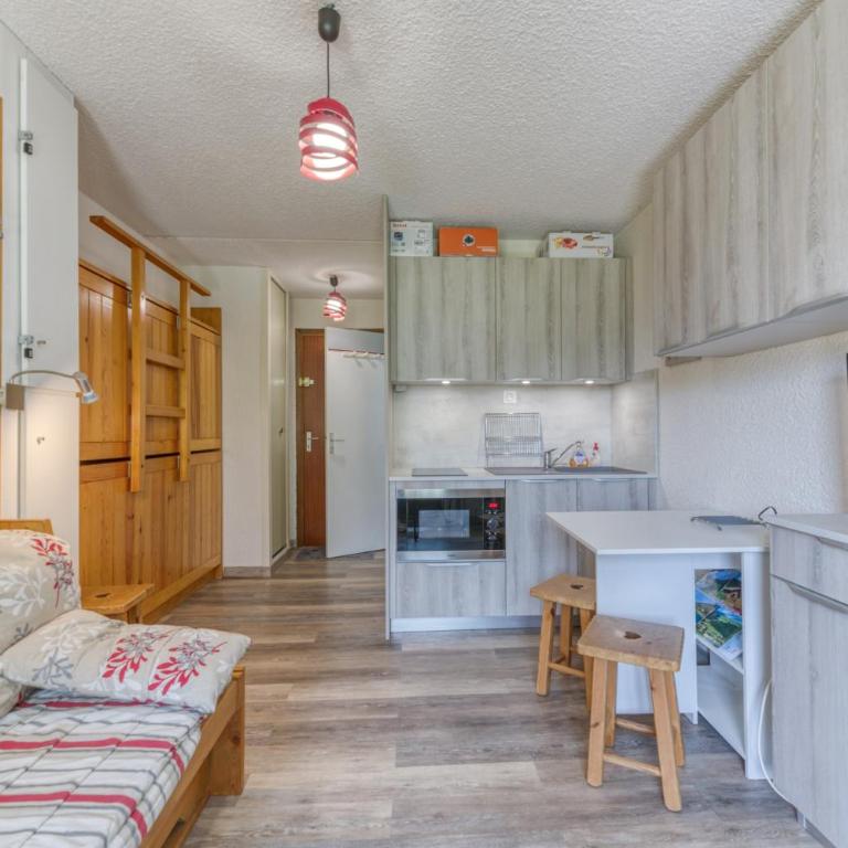 Studio équipé Avec Balcon Fermé - Appartement 1 Chambre Supérieur avec Balcon - 11