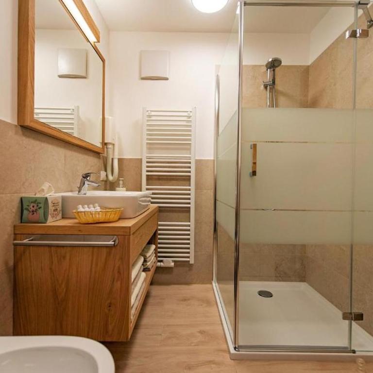 Gass Apartment B - Appartamento Deluxe con 2 Camere da Letto e Vista Giardino - 26