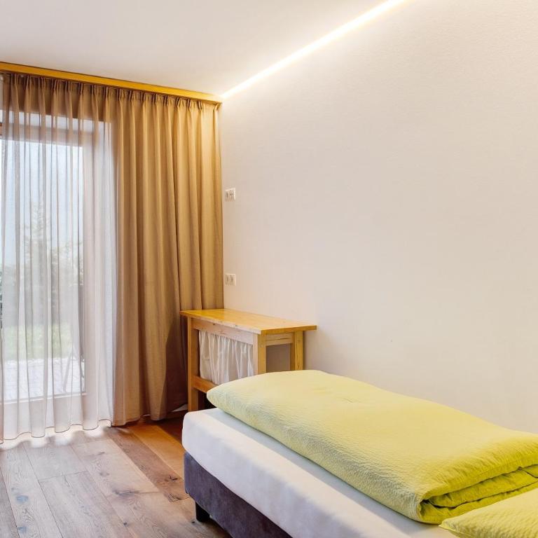 Angerle Alm Apt Alpenglühen - Two-Bedroom Deluxe Apartment with Garden View - 17