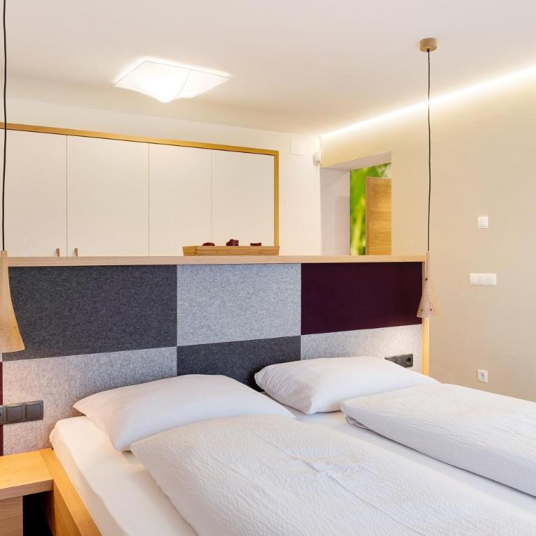 Angerle Alm Apt Alpenglühen - Two-Bedroom Deluxe Apartment with Garden View - 16