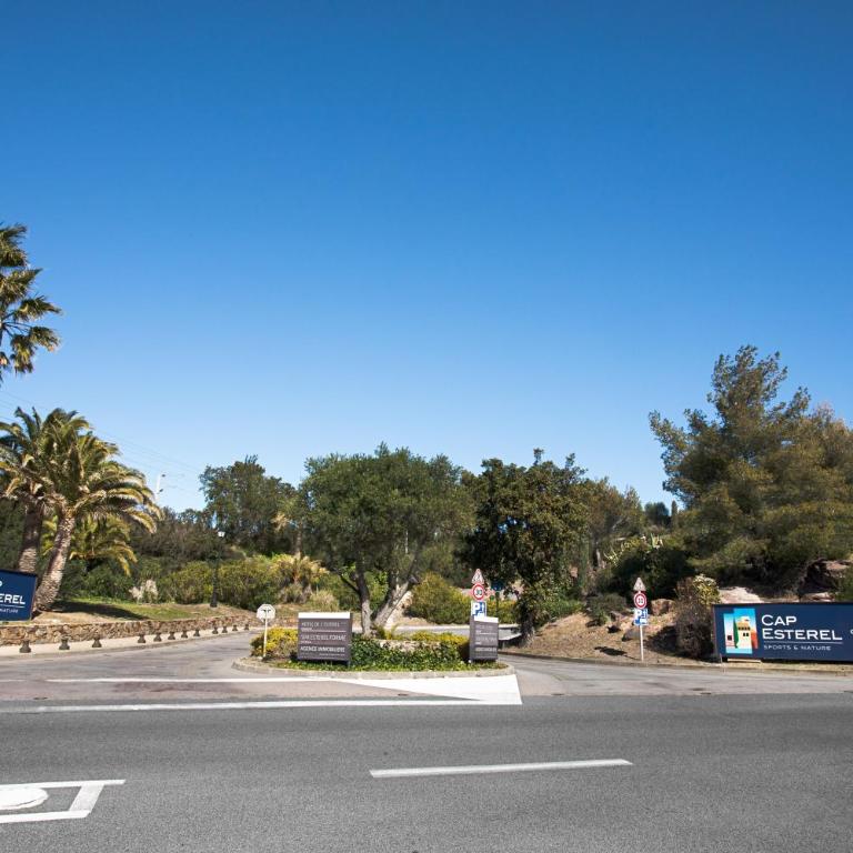 Coté Jardin, Villa de Cap Esterel - Apartamento Estudio con vistas al mar - 20