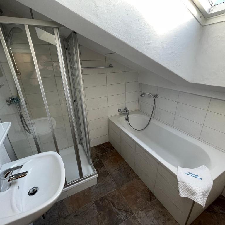 Geigerhaus 500 Jahre - Appt C - Premium Apartment mit 3 Schlafzimmern und Balkon - 20
