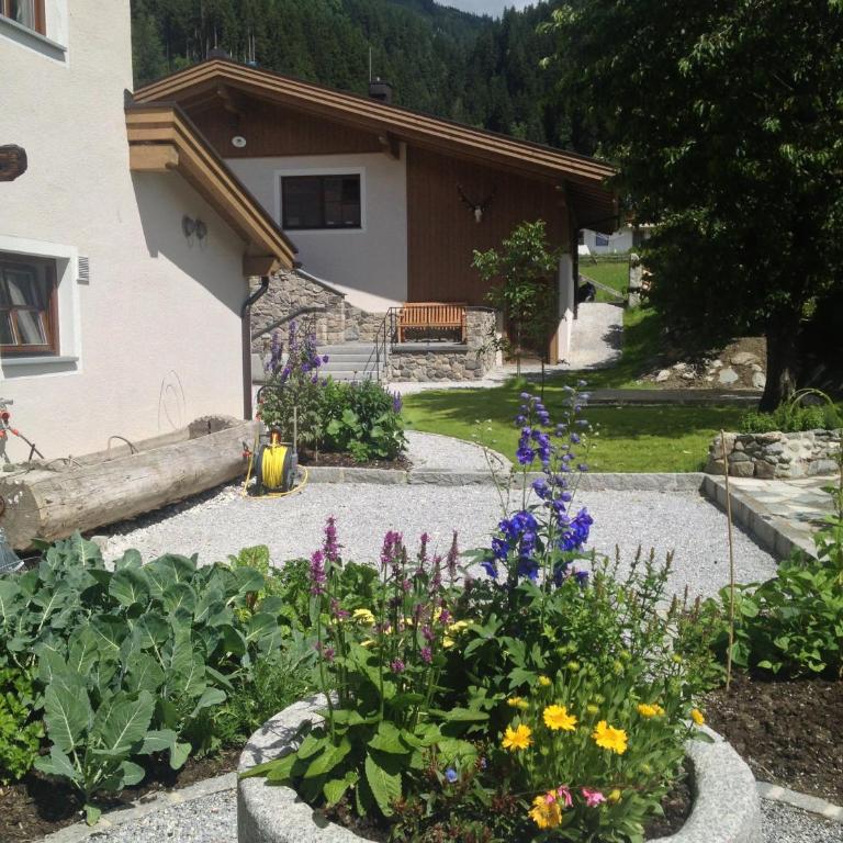Geigerhaus 500 Jahre - Appt C - Premium Apartment mit 3 Schlafzimmern und Balkon - 6