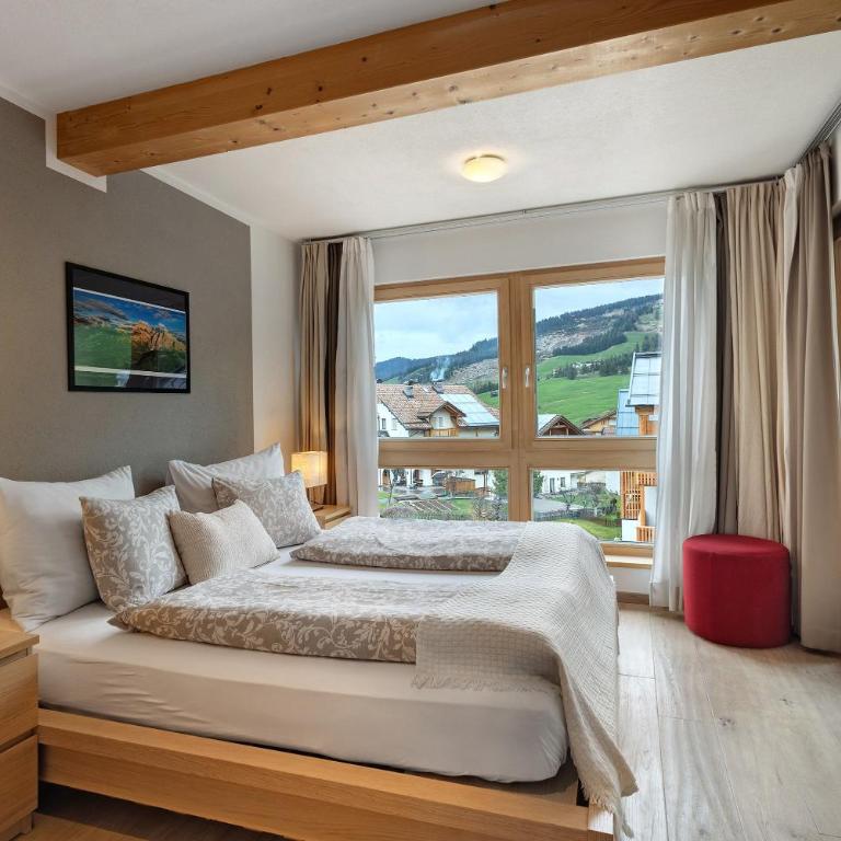Ciasa Irene Dreizimmerwohnung - Deluxe Apartment mit Balkon und 2 Schlafzimmern - 14