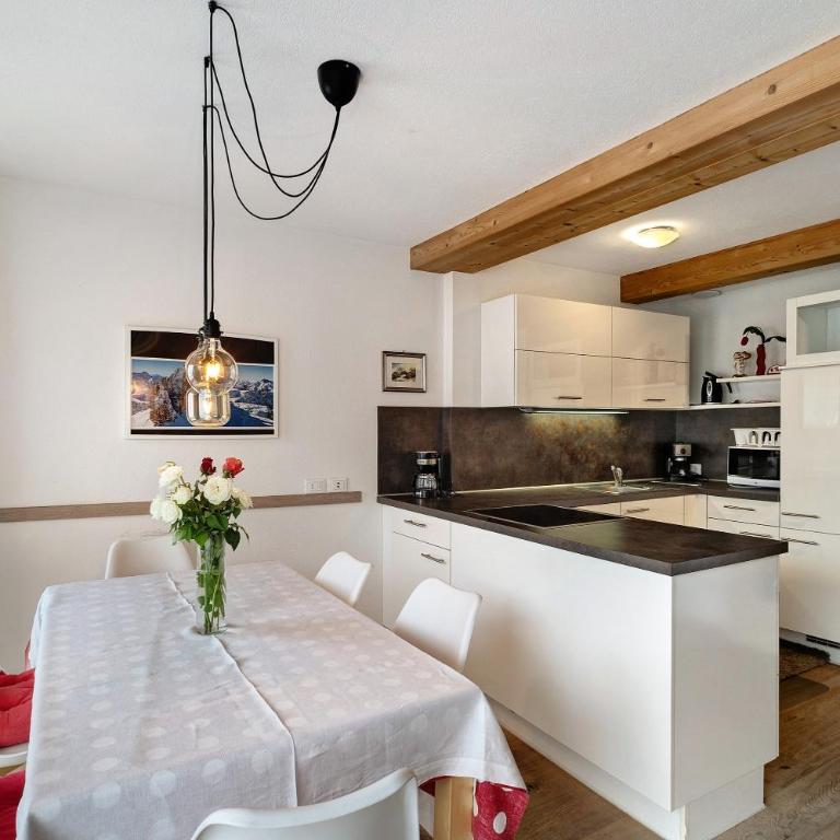 Ciasa Irene Dreizimmerwohnung - Deluxe Apartment mit Balkon und 2 Schlafzimmern - 4