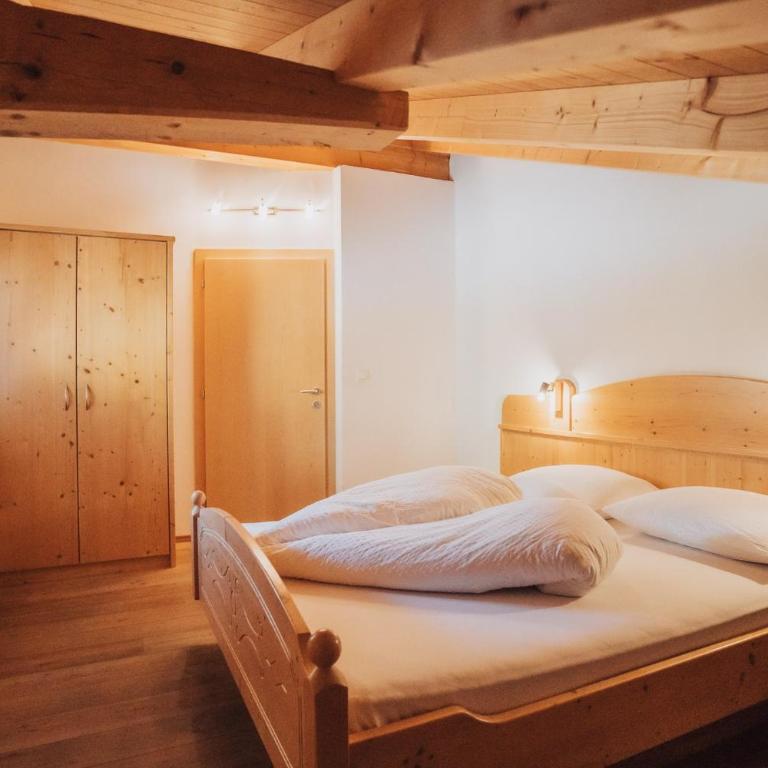 Oberegghof Ferienwohnung Hahnenkamm - Two-Bedroom Deluxe Apartment with Garden View - 21
