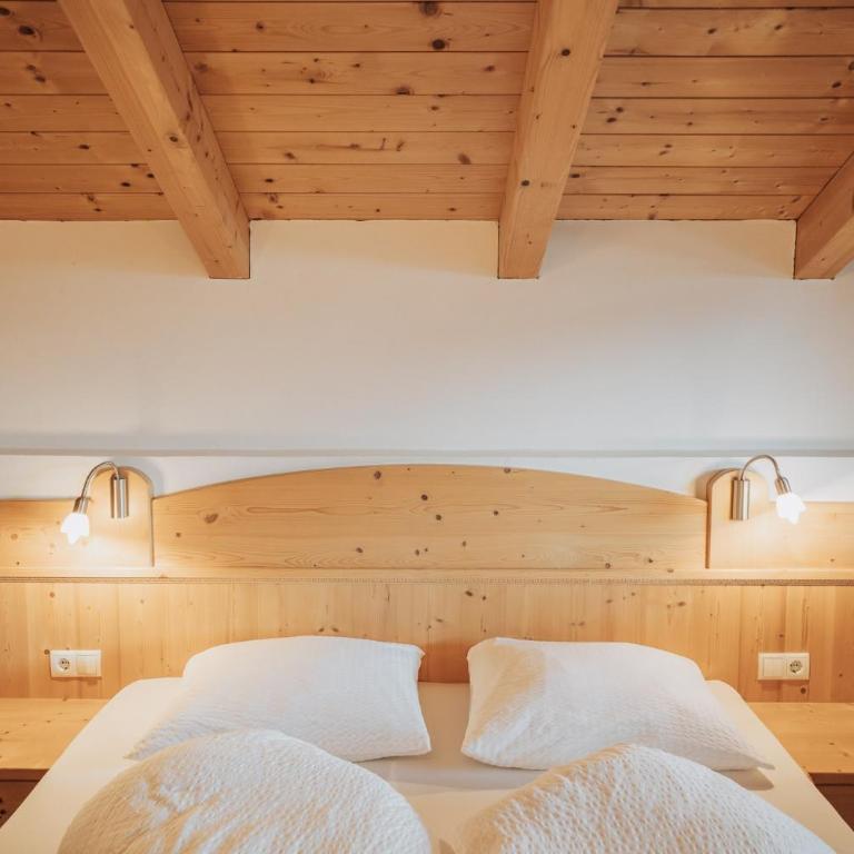 Oberegghof Ferienwohnung Hahnenkamm - Two-Bedroom Deluxe Apartment with Garden View - 8