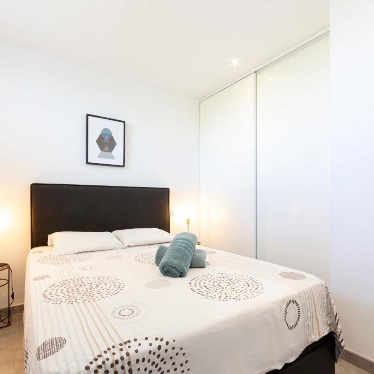 Appartement entièrement équipé de 47 m2 avec vue dégagée sur collines - Appartement - 5