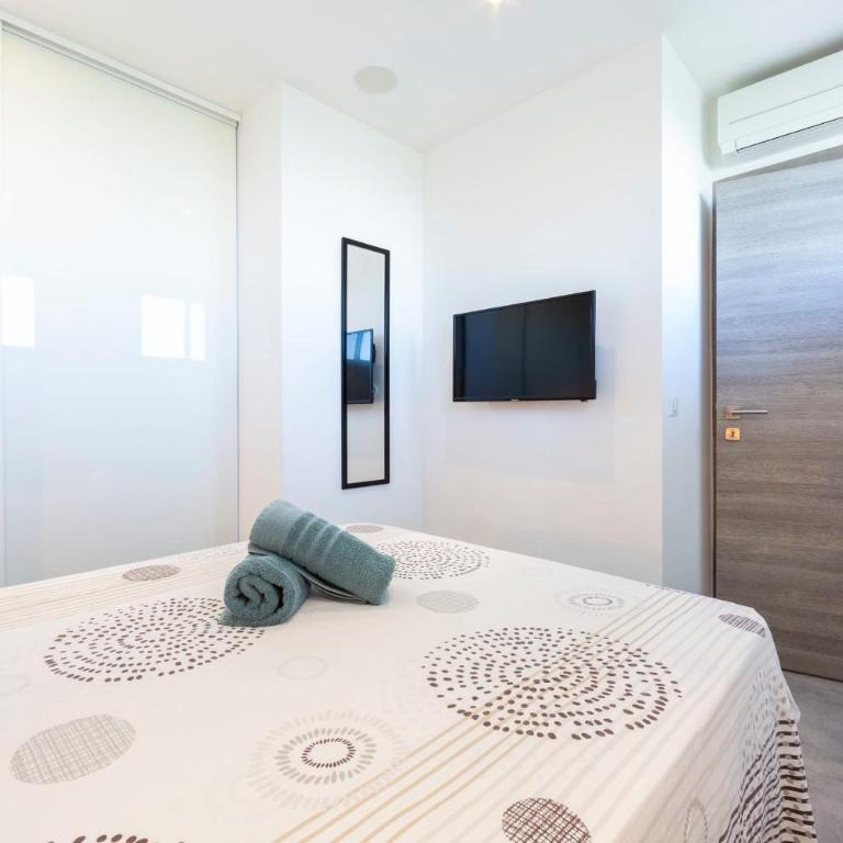 Appartement entièrement équipé de 47 m2 avec vue dégagée sur collines - Appartement - 4