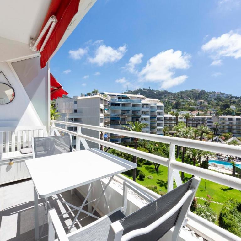Appartement entièrement équipé de 47 m2 avec vue dégagée sur collines - Appartement - 2