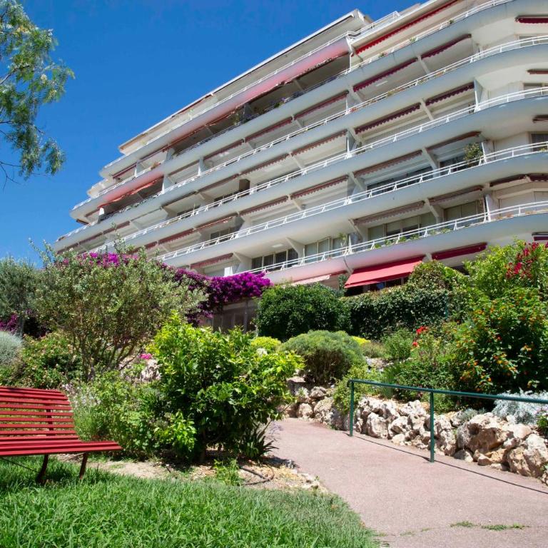 Appartement entièrement équipé de 47 m2 avec vue dégagée sur collines - Appartement - 12