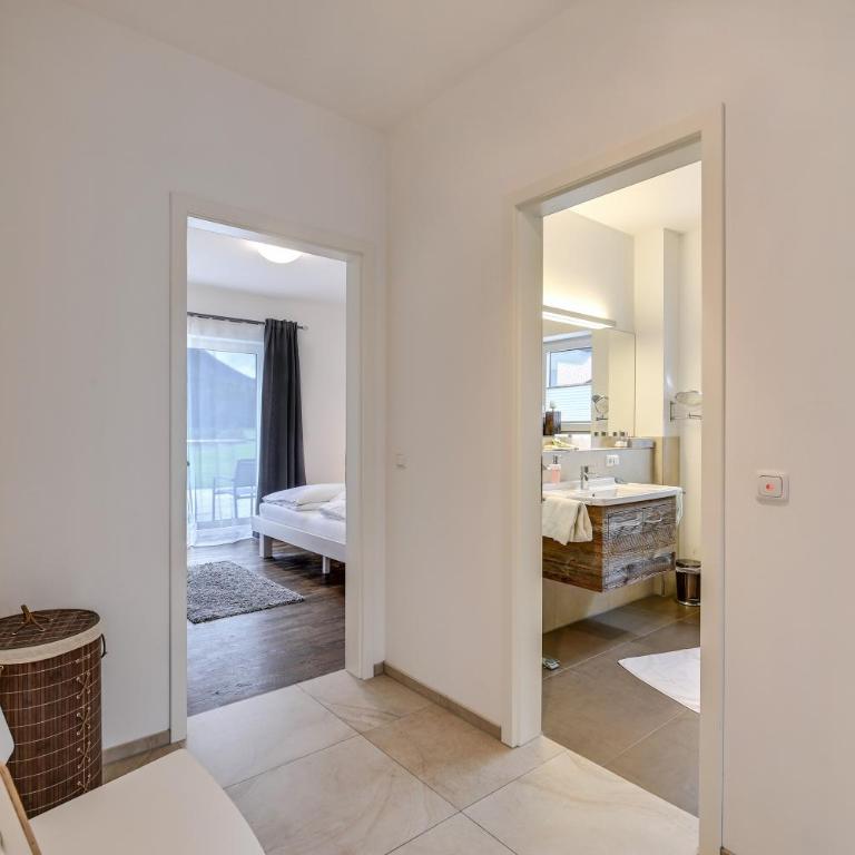 Ferienwohnung Panorama Eg - Deluxe-Apartment mit 2 Schlafzimmern und Gartenblick - 12