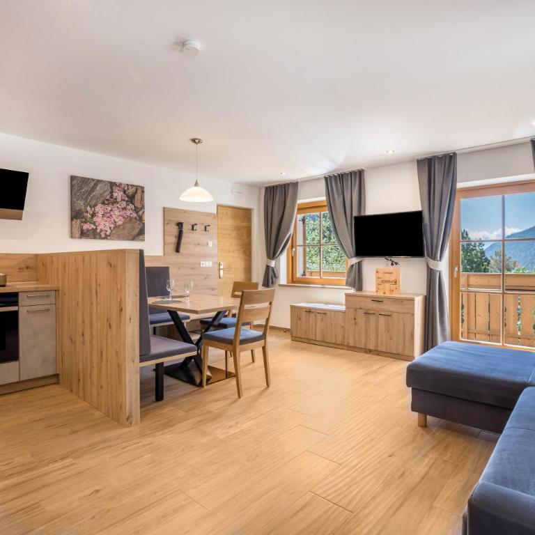 Lechnerhof Murmeltier - Deluxe-Apartment mit 2 Schlafzimmern und Gartenblick - 1