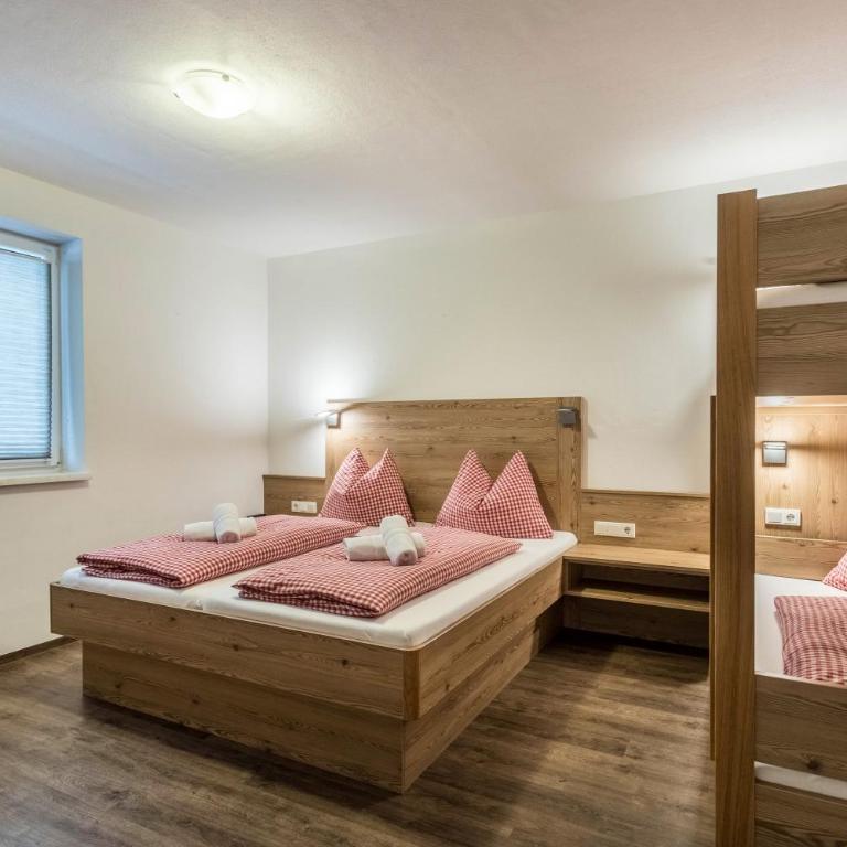 Apartment Berger - Apartment mit 3 Schlafzimmern und Bergblick - 4