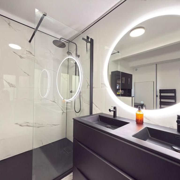 Contemporain - Centre-ville - Port 5min - Deluxe Apartment mit 1 Schlafzimmer - 13