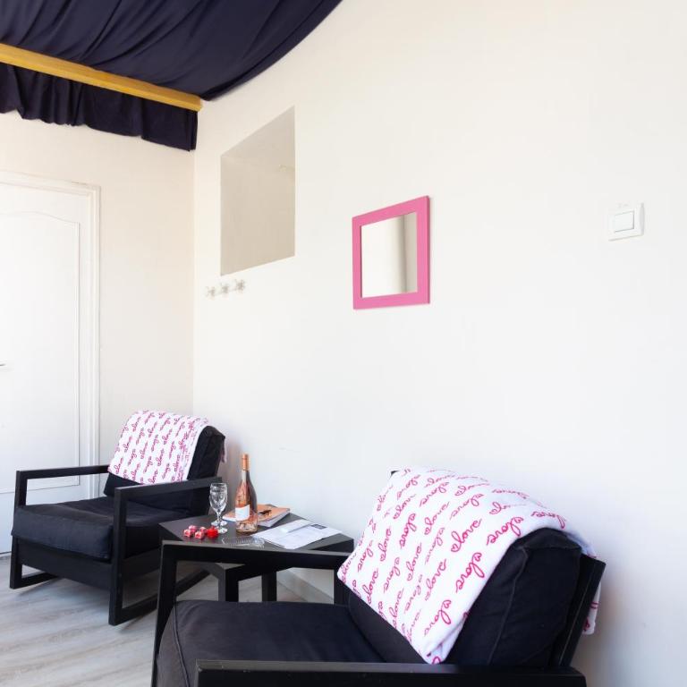 Love Room avec Balnéo - Studio mit Terrasse - 15
