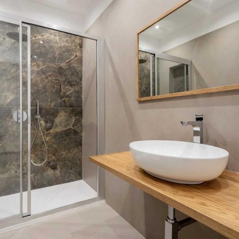 Travel Rooms - Arenella Holidays - Superior One-Bedroom Apartment with Balcony - 12
