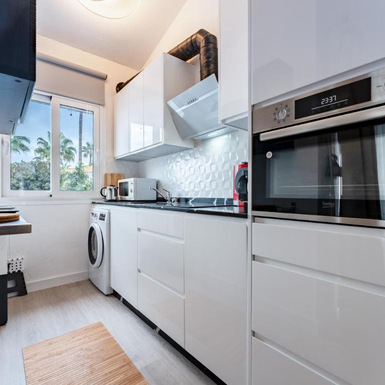 Beautiful frontline apartment - Superior One-Bedroom Apartment with Balcony - 6