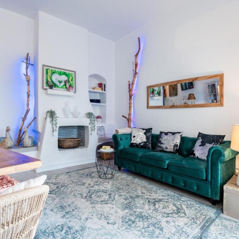 Beautiful frontline apartment - Superior One-Bedroom Apartment with Balcony - 14