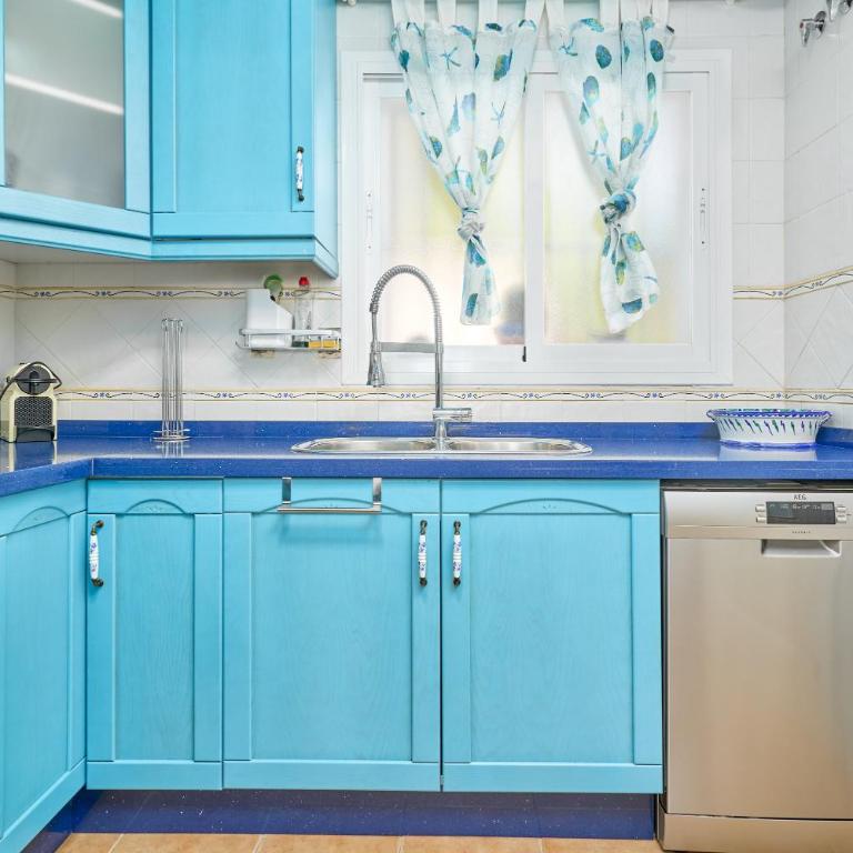 Vista al Mar - Two-Bedroom Deluxe Apartment with Ocean View - 9