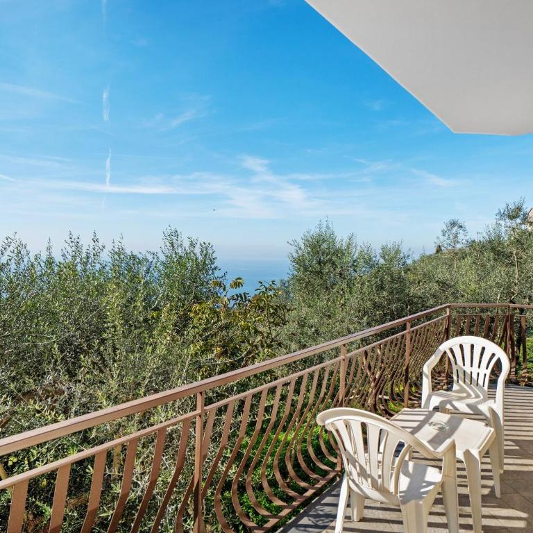 La Vista Sul Golfo - Appartamento Superior con 1 Camera da Letto e Balcone - 2