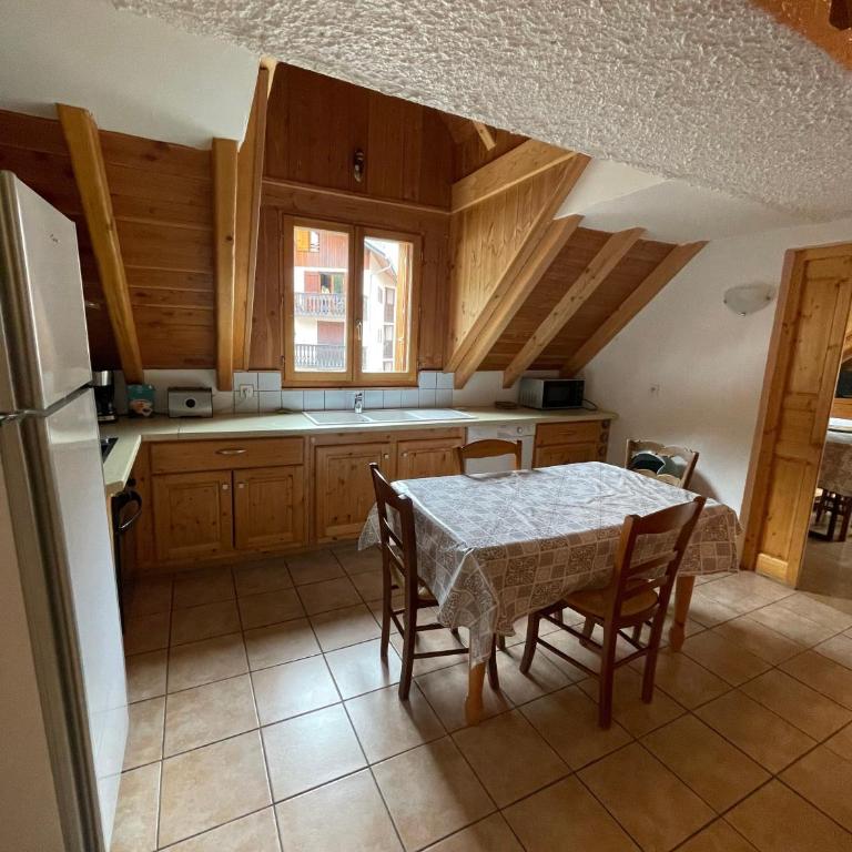 Chalet Moulinot - Appartamento Superior con 1 Camera da Letto e Balcone - 5