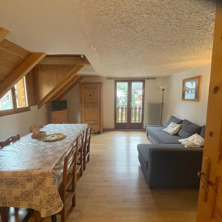 Chalet Moulinot - Appartamento Superior con 1 Camera da Letto e Balcone - 1